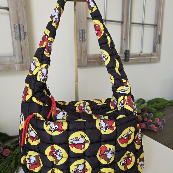 Official Buc-ee's Quilted Tote Bag- Iconic Beaver Mascot- Like New - Picture 9 of 13